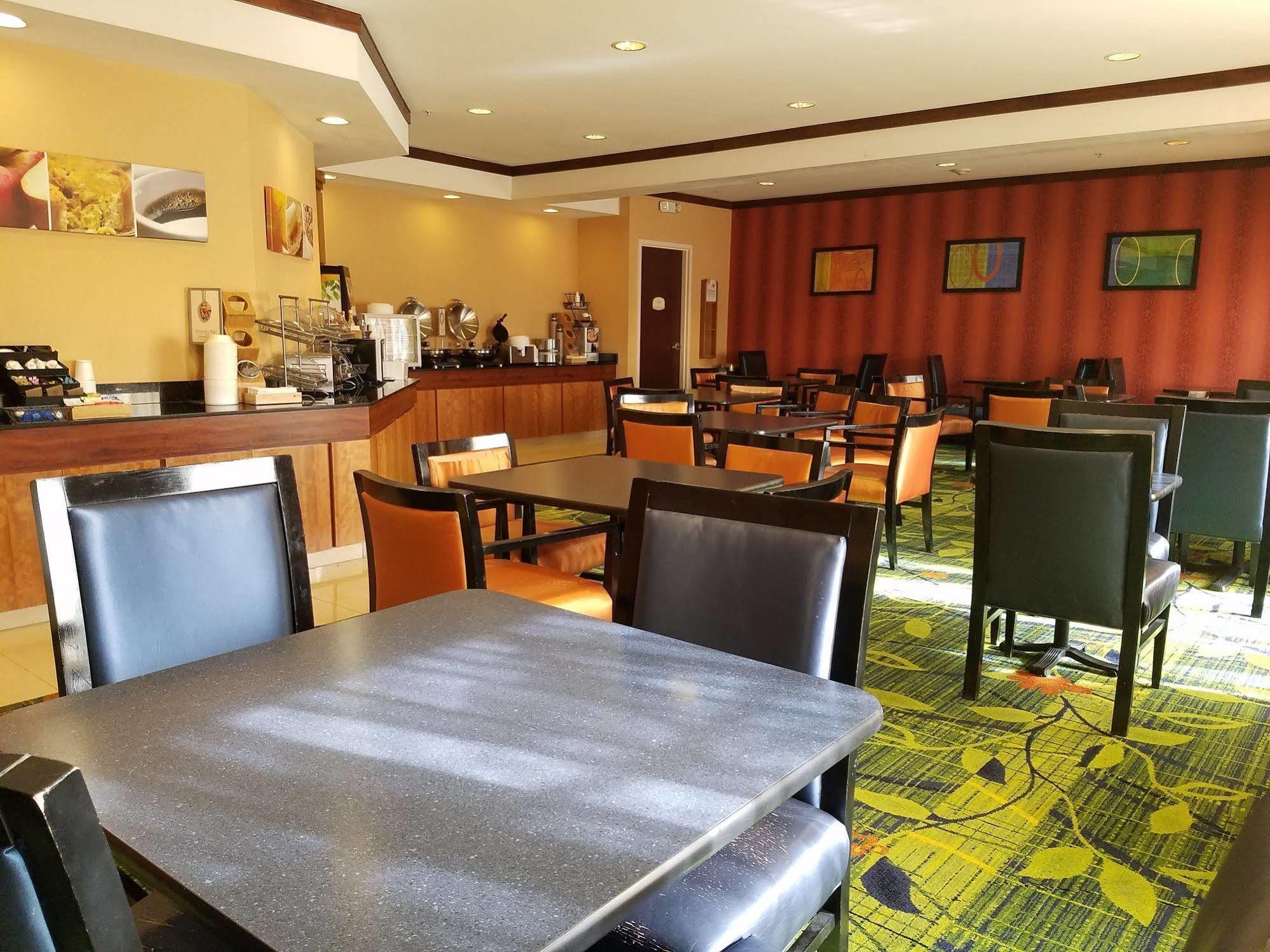 Fairfield Inn By Marriott Denver / Вестминстер Экстерьер фото
